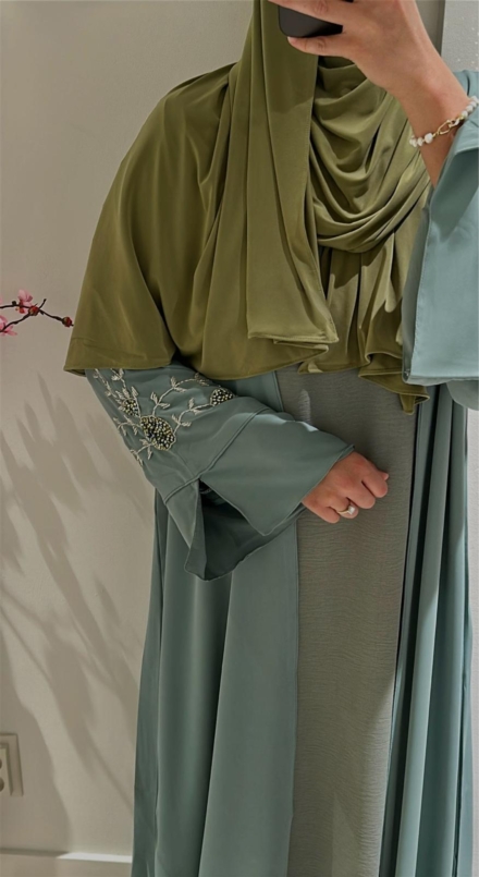 Abaya, Sea Foam