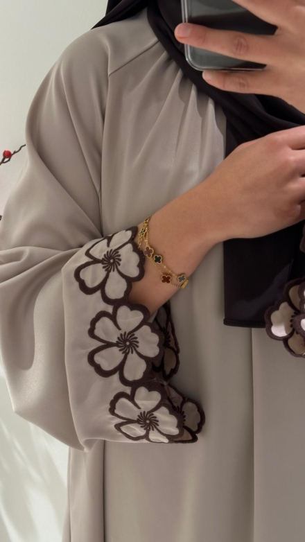Abaya, Flowery Nude - Afbeelding 2